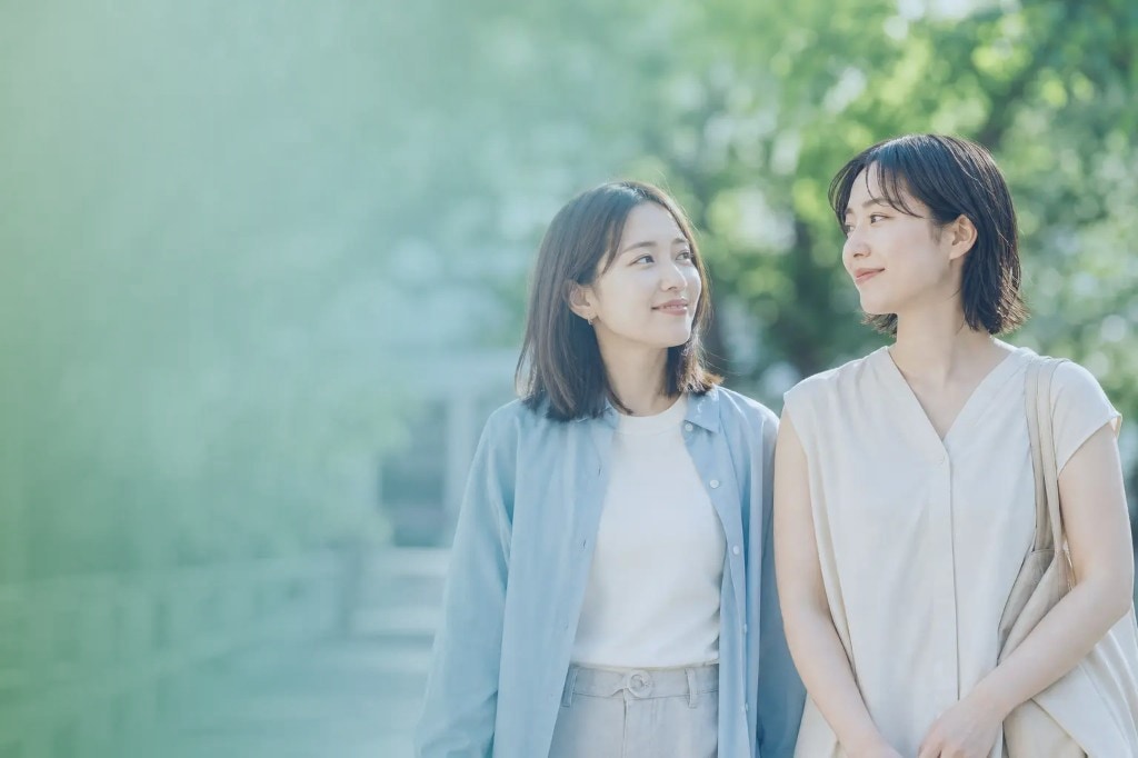 BLUEを利用する女性たち